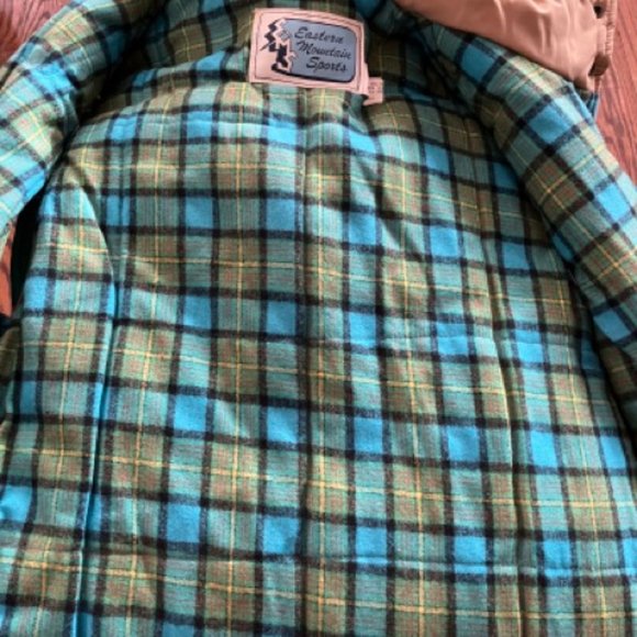 Outdoor Lined and Insulated Vest Mens - Picture 2 of 3